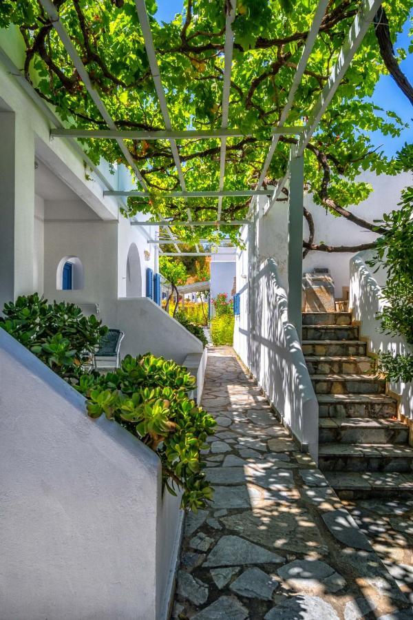 Coralli Seaside Resort Livadakia Exterior foto